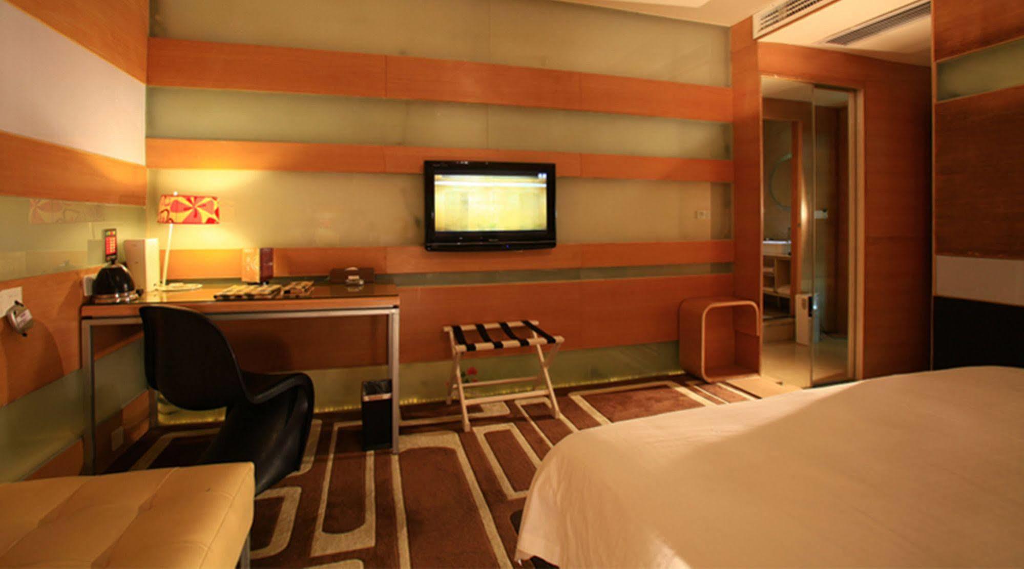Vision Fashion Hotel Шънджън Екстериор снимка